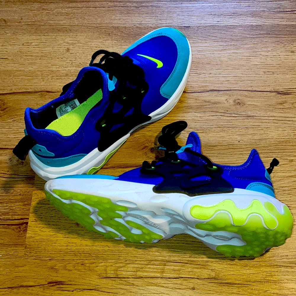 BRAND NEW Nike react Presto GS size 7y